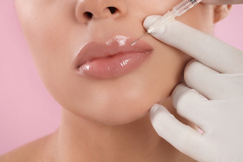 Why You Shouldn’t Be Using Lip Plumping Gloss